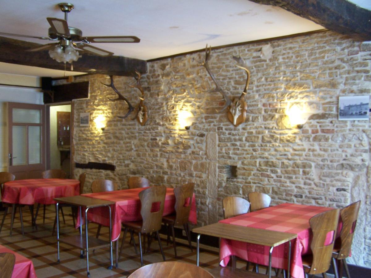 Hotel De La Pomme D'Or Bar-sur-Aube Exteriör bild